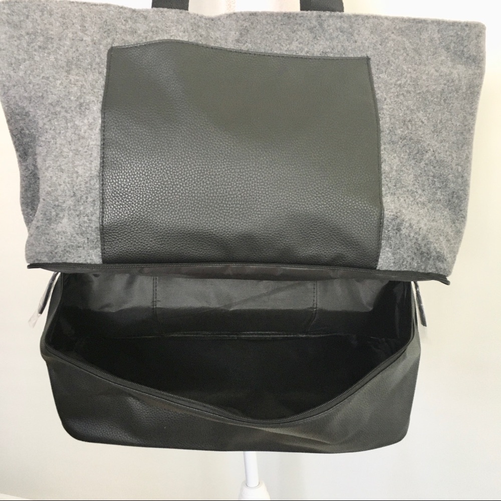 DSW Tote - Picture 6 of 10